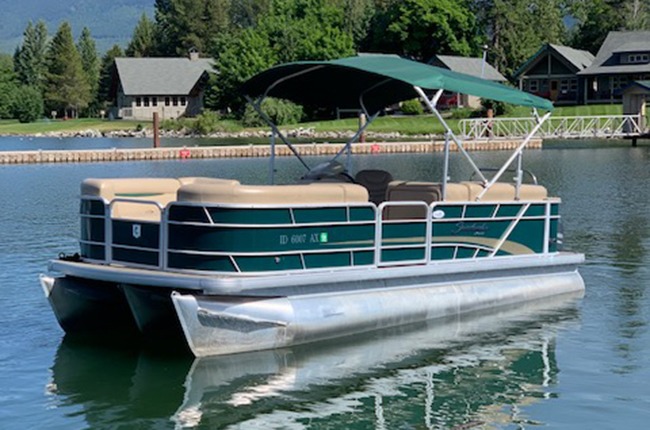 Sweetwater-Pontoon-Green Review Our Boat Rental Rates