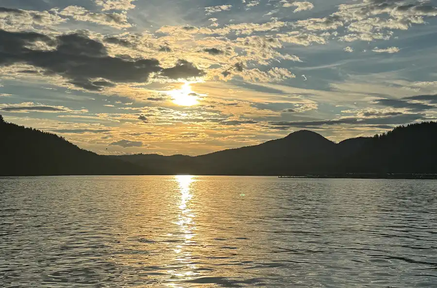 sunset boat rental sandpoint